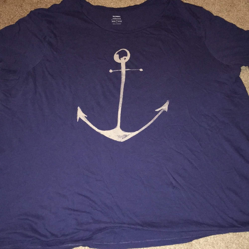 Old navy anchor graphic tee